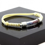 Pierres et Min&eacute;raux. Bracelet Rubis + Saphir brut. Couleur beige.