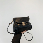 Kevad- ja suve uus lihtne pehme PU temperamendiga &otilde;lakott mitmek&uuml;lgne ja elegantne pendeldamiseks naiste kott