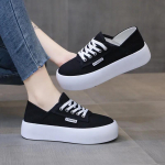Stiilsed leopardimustrilised tossud naistele Kevadised paksud l&otilde;uendikingad Teismeline naine Vulkaniseeritud tossud Tennise platvormkingad Plimsolls CN 35