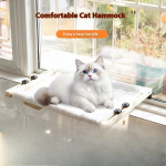 Puidust kassi v&otilde;rkkiik rippuv pesa rippuv voodi aknal rippuv r&otilde;dul rippuv kassi pesa voodi k&otilde;rval p&auml;ikese k&auml;es peesitamine pl&uuml;&uuml;sist lemmiklooma voodi