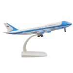 Air Force One 1/400 valatud metallist lennukimudel alusega 747 sulamist lennukimudel 20CM lennukimudeli komplektid lennundushuvilistele sinine/valge