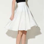 Suvine soliidne vabaaja A-kujuline k&otilde;rge v&ouml;&ouml;kohaga rula keskmise pikkusega poolpikk seelik M valge