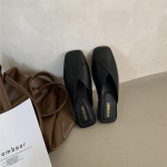 Suured Baotou poolsussid naiste suvised ruudukujulised lamedad sandaalid Mulleri kingad 34 khaki