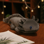 V&auml;rviline suur Axolotli nukk armas Newt Salamandra pl&uuml;&uuml;sis m&auml;nguasi, pehme veealune loom roosa kollane hall sinine, s&uuml;nnip&auml;evakingitus lastele 45cm