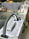Lauaarvuti U-kujuline ripsmep&uuml;simeik poolkuu iluvalgusti poleeriv k&uuml;&uuml;nevalgus ripsmete poleerimine LED silmade kaitse. 22inch must