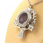 Pierres et Min&eacute;raux. Collier Tourmaline multicolore brut. Mod&egrave;le Arbre.