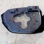 Honda Civic 2018-2021 parempoolse tahavaatepeegli raami hoidik # 76205-TEM-M01