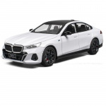 1/24 BMW 5. seeria 530 530LI Kupee Sulamist Luxy Sportauto Mudel Valatud Metallist S&otilde;idukid Autode Mudel Heli ja Valguse Simulatsioon Laste Kingitus valge