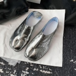 Burst Silver Tabi Ninjakingad Naistele L&otilde;hestatud Varbaga Lamedad Jalan&otilde;ud Trotters Mocasines Mujer &Uuml;hev&auml;rvilised PU Nahast Mokassiinid Femmes Slip-on Sandaalid 37