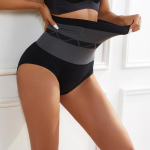 1 tk Naiste triibulise &auml;&auml;risega k&otilde;rge v&ouml;&ouml;kohaga alusp&uuml;ksid keha kujundaja lamedat k&otilde;htu kujundavad p&uuml;ksid, k&otilde;htu reguleerivad p&uuml;ksid M must