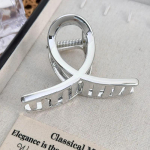 Metallist juuksek&uuml;&uuml;ned H&otilde;bedase v&auml;rviga s&uuml;damekujulised k&uuml;&uuml;nised naiste juukseklambrid, peakatted, naiste juuste aksessuaarid. 4cm*3.5cm*3.9cm