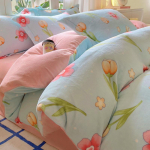 Paksendatud piimafliisist neljaosaline komplekt, talvine soe kahepoolne fliisist tekikate, fliisist voodilina kolmeosaline komplekt 1.5m bed