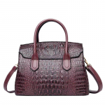 Naiste k&auml;ekotid Ehtsast nahast kotid Naiste krokodilli luksuslikud k&auml;ekotid Naiste kotid Disainer Crossbody kotid Naiste retro-k&auml;ekotid 31x13x21CM lilla