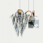 Puuvillane ja linane v&auml;ike kandiline sall siidist sall Naiste kevadine ja s&uuml;gisene uus stiil Kunstiline ja mitmek&uuml;lgne moodne temperamendiga peav&otilde;ru sall 70*70cm roosa