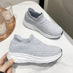 Meeste Kingad Tossud meeste vabaaja Meeste kingad tennised Luksuslikud kingad Treener Race Hingavad jalan&otilde;ud mood jooksujalatsid naistele 35