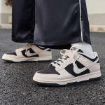 Nike Dunk Low Reljeefne Must Valge (Naiste omad) 36.5
