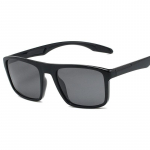 V&auml;listingimustes kasutatavad polariseeritud p&auml;ikeseprillid Unisex TR90 raam Mehed Naised UV400 S&otilde;idureisi p&auml;ikeseprillid Meeste &uuml;likerged pimestamisvastased prillid C1 Bright Black