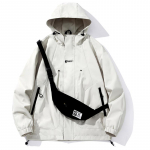 Kevad- ja s&uuml;gismoodne v&auml;listingimustes t&ouml;&ouml;tav hardshell jakk meeste tuulekindel veekindel t&ouml;&ouml; diagonaalse v&auml;ikese kotiga jope S must