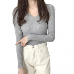 Naiste topid V-kaelusega pikkade varrukatega Slim Fit pullover-kampsun &uuml;hev&auml;rviline soonikkoes alumine osa valge