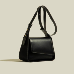 Kerge luksuslik k&auml;ekott kaenla alla Kevadine uus PU-pandlaga Crossbody kott T&ouml;&ouml;le mineja mood &Uuml;he &otilde;la v&auml;ike ruudukujuline kott beige