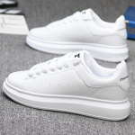 Moodsad k&otilde;rgekvaliteedilised lakitud meeste kingad must valge punane meeste kingad paaridele vabaaja spordijalan&otilde;ud moekad ja mitmek&uuml;lgsed tennis 36 valge