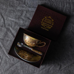 T&auml;iustatud luuportselanist kohvitass alustassi ja lusikaga komplekt Euroopa keraamiline p&auml;rastl&otilde;unatee kohvitass lihtne majapidamise vintage teekomplekt 220ml