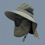 P&auml;ikesekaitsega &auml;mbrik&uuml;bar kaelakaitsmega, &uuml;hes t&uuml;kis kalastus-matkam&uuml;ts, v&auml;listingimustes hingav &auml;mbrik&uuml;bar, tuulekindel suure &auml;&auml;rega roheline