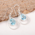 Taevasinised topaasist k&otilde;rvar&otilde;ngad v&auml;&auml;riskividega ehted, 925 prooviga t&auml;is h&otilde;bedast k&otilde;rvar&otilde;ngad, k&auml;sitsi valmistatud ehted s&uuml;nnikivi k&otilde;rvar&otilde;ngad, kingitus emale 1.70 Inches sinine