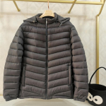 Meeste polsterdatud mantlid talvised v&auml;lisriided Meeste sulejope vabaaja polsterdus, soe ja kerge parkad XXXXXL