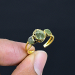 Peridoot K&auml;sit&ouml;&ouml;na Valmistatud Gemstone S&otilde;rmus, Vask Galvaanilise Kattega S&otilde;rmus Antiikne Ehtekomplekt, Reguleeritav S&otilde;rmus Pulma-aastap&auml;eva Kingitus
