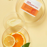 Vitamiin Supervalgenduskreem 500g