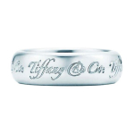 Tiffany & Co. Signatuuriga graveeritud 925 h&otilde;bedast s&otilde;rmus Unisex s&otilde;rmus GRP05471 Box,5