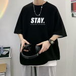 Meeste T-s&auml;rgid Graafilise tr&uuml;kiga kirjaga Moebr&auml;ndi t-s&auml;rgid meestele &uuml;lisuured t-s&auml;rgid Meeste r&otilde;ivad Vabaaja T-s&auml;rgid Meeste Suvine Korea Retro M must