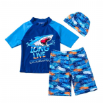 2&ndash;10-aastased lapsed, poisid, koomiksitr&uuml;kiga T-s&auml;rk, l&uuml;hikesed p&uuml;ksid ja ujumism&uuml;ts, 3 t&uuml;kki p&auml;ikesekaitsega ujumiskost&uuml;&uuml;m 140