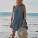 Naistele m&otilde;eldud &uuml;lisuured p&uuml;ksid vabaaja varrukateta laia kaprise taskutega kombinesoon S