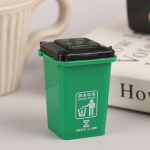 1:12 nukumaja kujundusega m&auml;nguasju Mini pr&uuml;gikasti mudel / mini pr&uuml;gikast / pliiatsi korraldaja Kodune hoiukast Plastist veerev pr&uuml;gikast