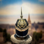K&auml;sitsi valmistatud saksa Pickelhaube kiiver WW1 Preisi ohvitser Pikk naast Nahk Messing