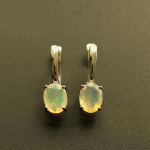 Bolaiehted, Lihtne opaalk&otilde;rvar&otilde;ngas, naturaalne etioopia, opaalkinnitusega k&otilde;rvar&otilde;ngas, ovaalne l&otilde;ige 7*9mm 3ct 925 h&otilde;bedast peened ehted naistele mitmev&auml;rviline