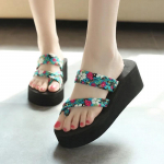 Lilleline k&otilde;rge kontsaga paks alumine pl&auml;tud Naiste rannas libisemisvastased k&otilde;rge kontsaga sussid Moodsad v&auml;liskandjad Sandaalid Lihtne vabaaja stiil suvine 36