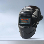 Automaatselt tumenev keevituspea, mis on kinnitatud vastupidav ja universaalse laiusega keeviskattega