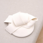 Pulma naise m&uuml;ts Fascinators Pillbox m&uuml;ts sulgedega 100% Austraalia villast vildist kirikum&uuml;tsid Kokteili bankett Fedorase m&uuml;ts diameter 18cm beige