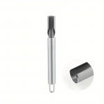 Puu- ja k&ouml;&ouml;giviljade nikerdusnuga nikerdust&ouml;&ouml;riist Veetilgakujuline kroonlehekujuline kurk ja porgand