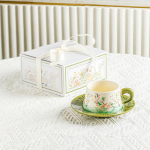 Vintage &otilde;limaali meenutav Lily of the Valley &otilde;itsev kohvitass ja alustass Keraamiline kohvitassi kinkekarp, k&otilde;rgekvaliteediline suveniir 260ml