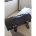 Mootorratta must nahast esihargi t&ouml;&ouml;riistakott Sadulakott Hoiukott Pagasi kott. M&otilde;&otilde;dud 5 x 10 x 4 tolli 5 x 10 x 4 Inches must