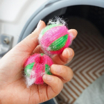 2 tk Magic pesumasin juuste eemaldaja pesupall haarab fuzzi juukseid kleepuvate juuste artefakt mitmev&auml;rviline