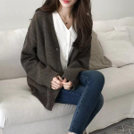 Vabaaja &uuml;herealine silmkoeline kampsun jakk S&uuml;gisene pikkade varrukatega V-kaelusega kampsun mantel Korea stiilis soliidsed lahtised kardiganid 29113 One Size must