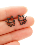 1 paar armsaid kassi roostevabast terasest n&ouml;&ouml;pk&otilde;rvar&otilde;ngaid naistele punk ehted Kingitused trendi moe v&auml;ikesed k&otilde;rvaklambritega ehted must