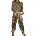 2 tk/komplekt Naiste &uuml;lemised p&uuml;kskost&uuml;&uuml;mid, satiin sileda pinnaga poolvarrukad O kaelusega lahtine T-s&auml;rk, pits-up puhtav&auml;rvilised taskutega p&uuml;ksid Lady Casual p&uuml;kskost&uuml;&uuml;m M kohv