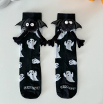 Naiste Halloweeni sokid, armsad ilma magnetiliste k&auml;sik&auml;es sokkide ja valgete kummitusega keskmiste torudega multifilmisokid One Size must