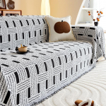 Boho kootud diivanir&auml;tik tuttidega, kliimaseadme tekk, diivanir&auml;tik elutuppa, telkimiseks, piknikutekk, visketekk 180x130cm
